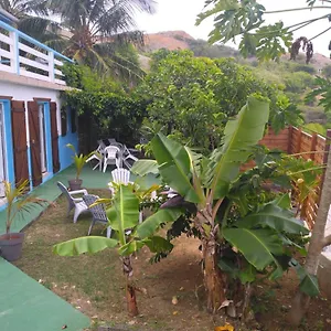 Maison Chaleureuse Avec Vue Sur Appartement